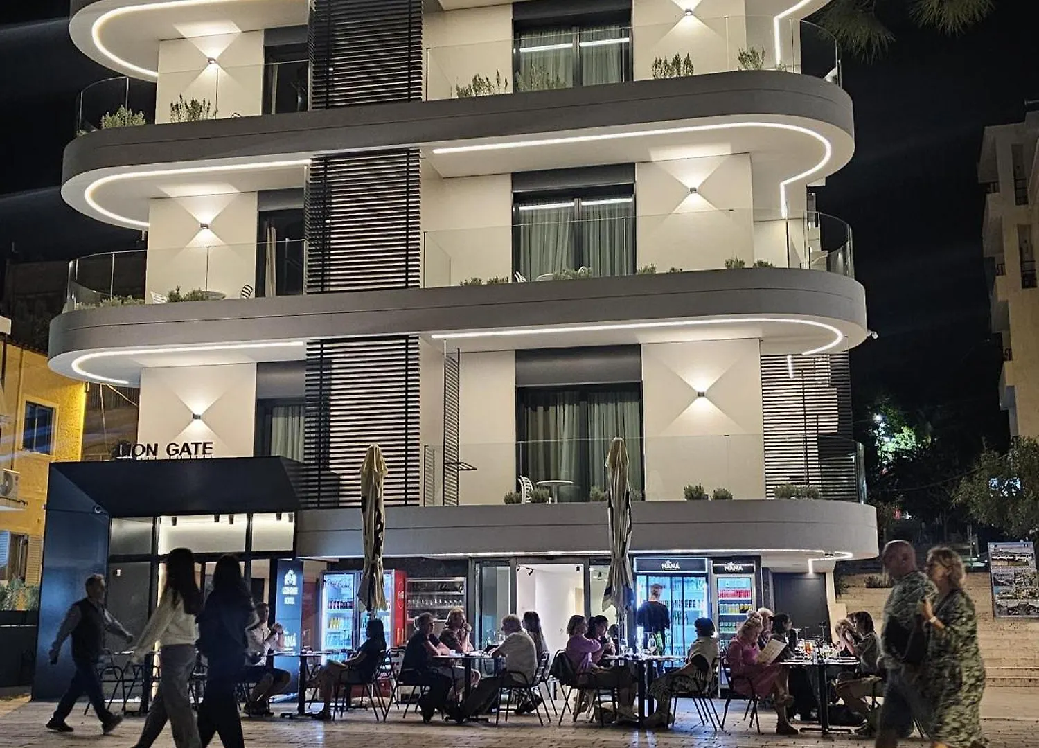 ***  Lion Gate Hotel ساراندا ألبانيا