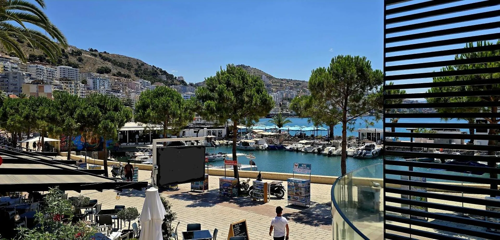 ***  Lion Gate Hotel ساراندا ألبانيا