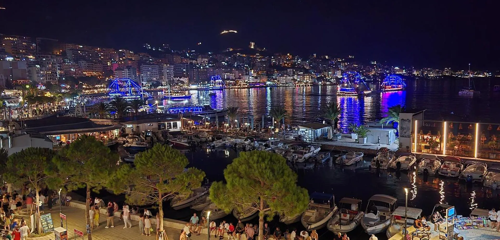 Lion Gate Hotel Sarandë 3*,