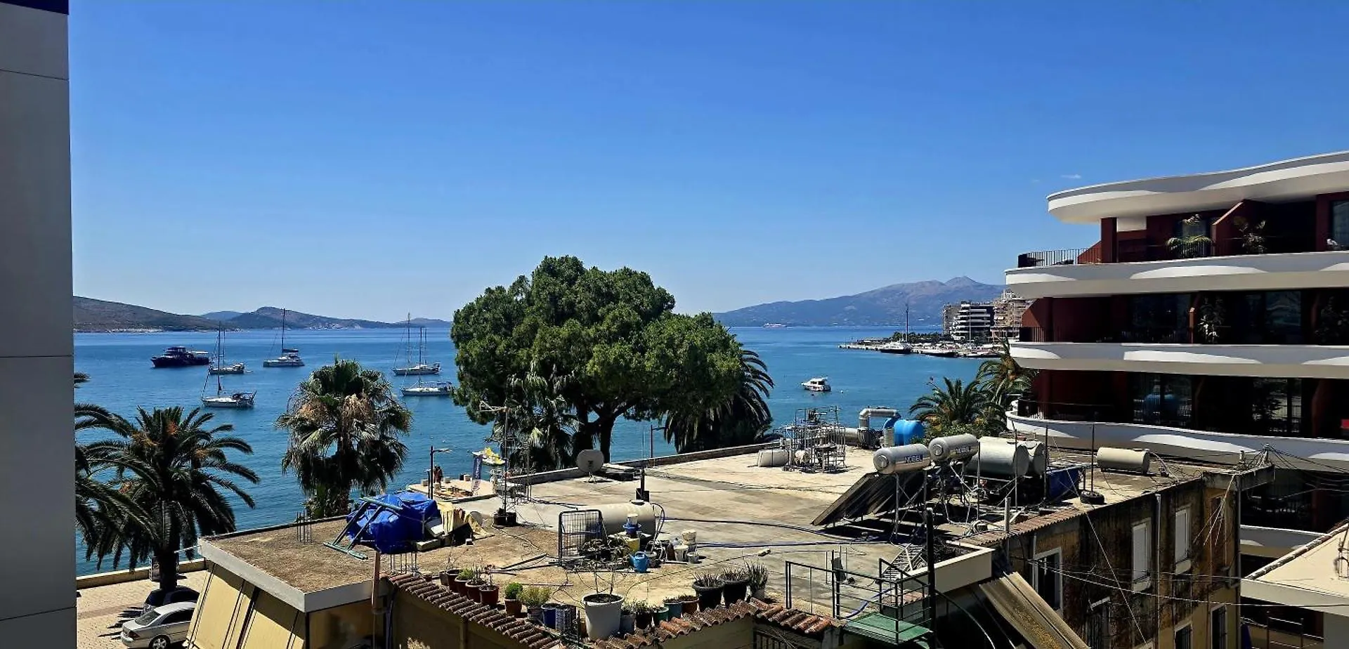 Lion Gate Hotel Sarandë 3*,  Albánie
